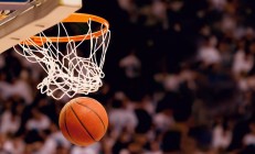 开云体育入口-轰鸣与数字，当草根奇迹撞上数据之海