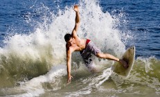 开云平台-东方奇兵破铁塔，黄鸭组合羽球传奇之夜，印度鏖战力克法国