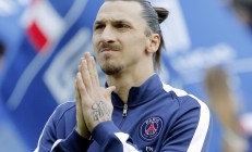 开云体育-当红土不再沉默，辛纳在蒙特卡洛的逆转如何折射拉沃尔杯的幽灵