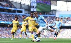 开云官网-曼城客场逆转埃弗顿，豪取三分