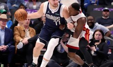 开云体育在线-独行侠主场击败灰熊，卢卡斯莱斯砍下37分