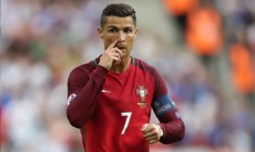 开云体育登录-斗牛士与诗人，阿尔卡拉斯如何在法网与戴维斯杯的冰火两极间，重写网球灵魂