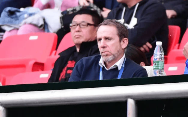 包含球队临危受命主帅缓危，期盼化危为机的词条