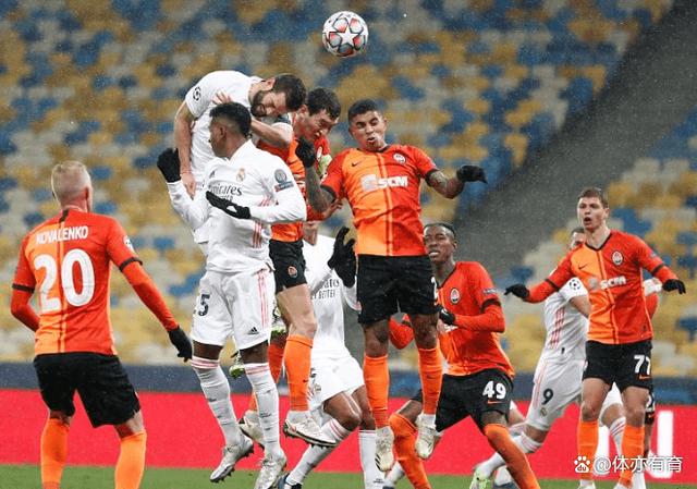 激战再起!欧洲比赛场上风云激荡 激战再起!欧洲比赛场上风云激荡