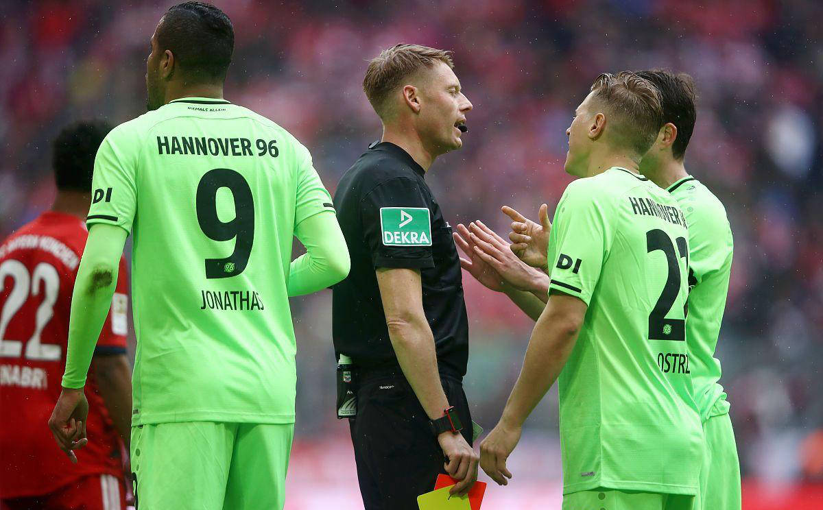 汉诺威逼平对手，保级前景略显乐观