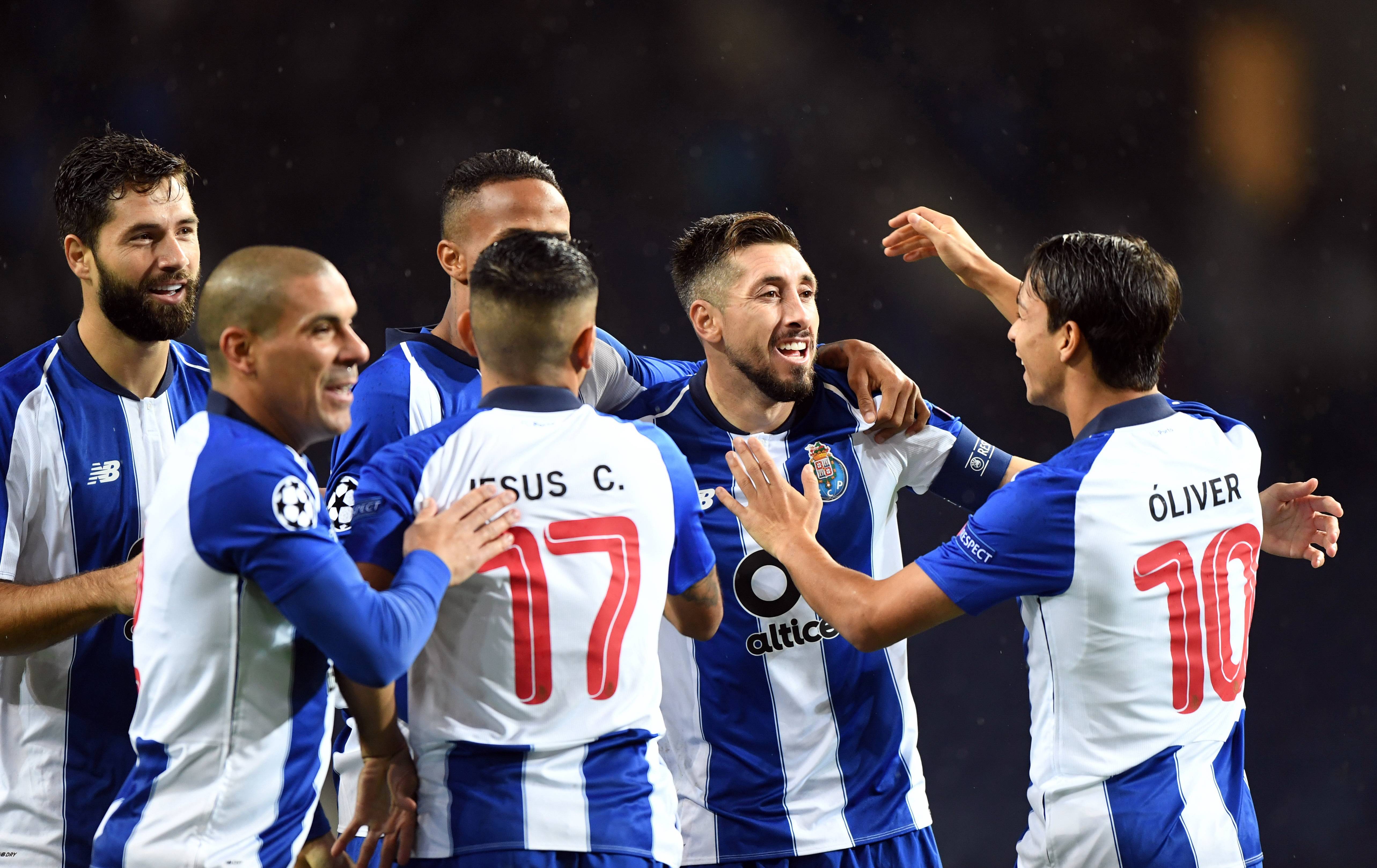 葡萄牙波尔图队奔向最终决赛