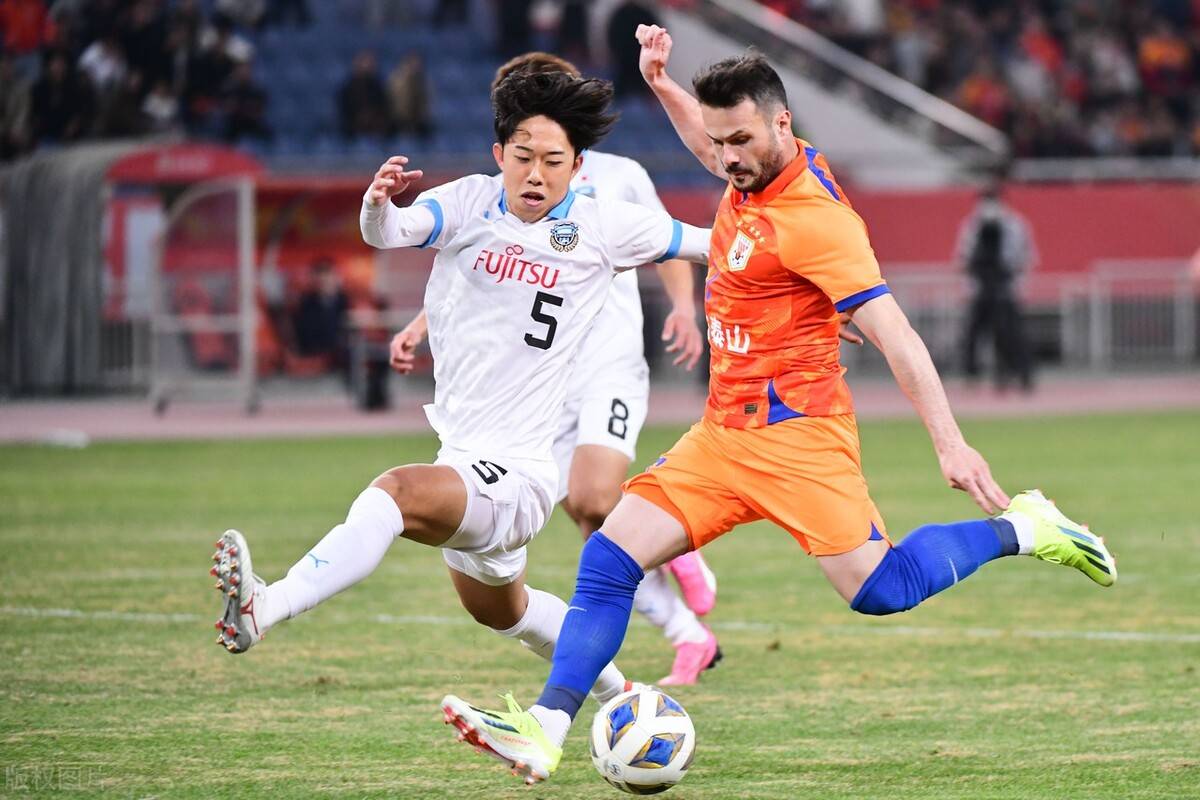 包含越南飞马翁晋级无悬念，卫冕亚冠冠军的词条