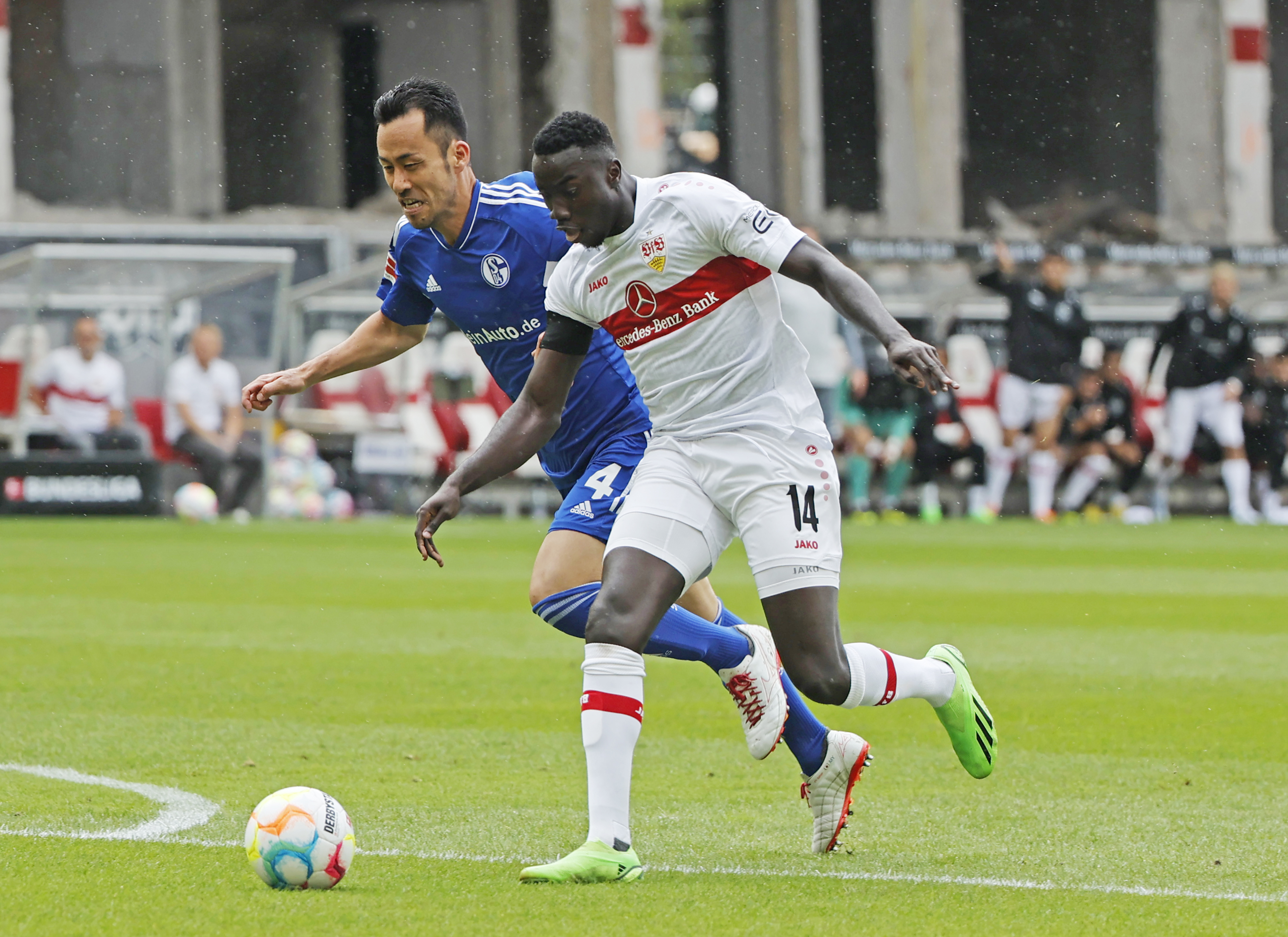 沙尔克04俱乐部全力备战欧洲赛事 沙尔克04俱乐部全力备战欧洲赛事