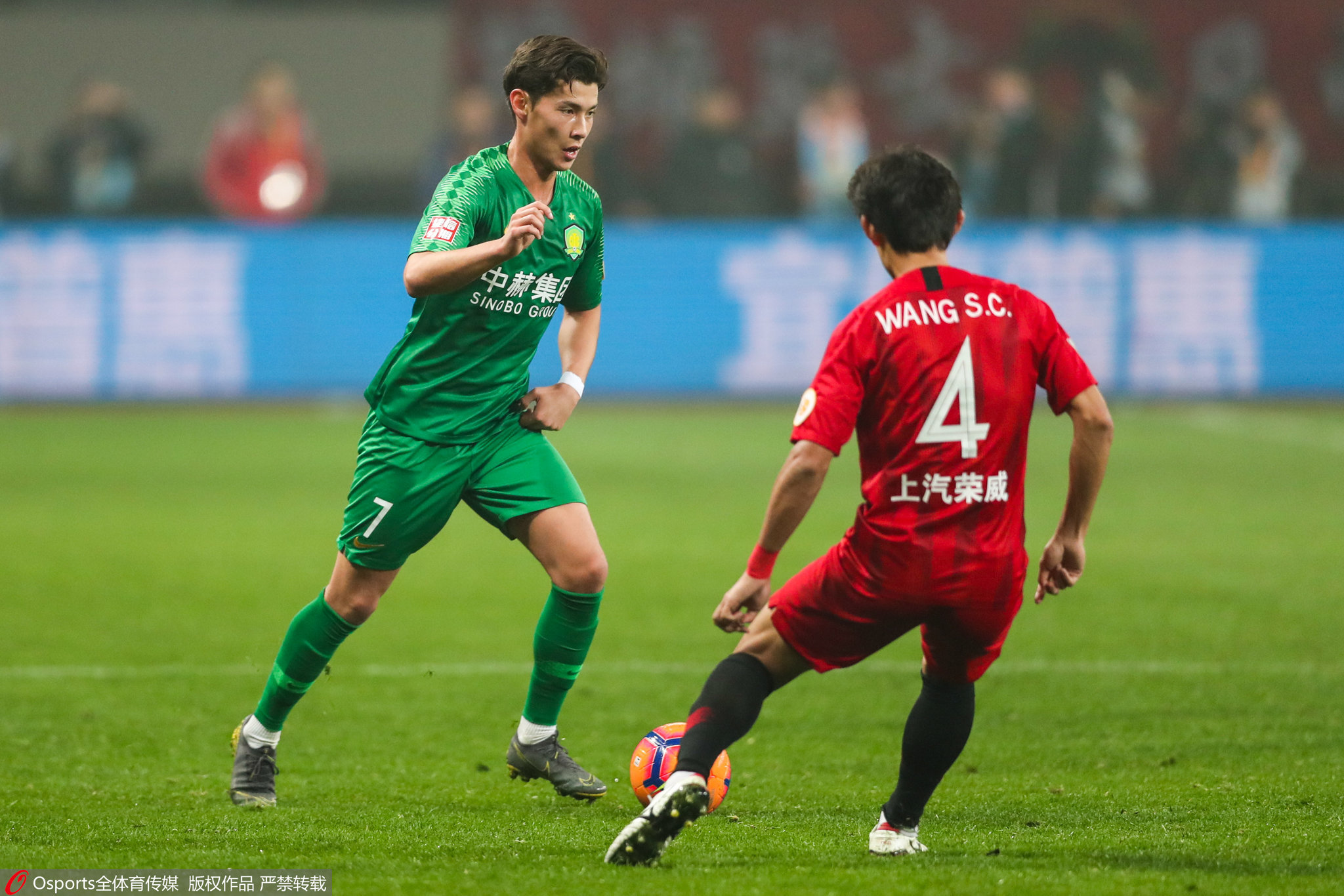 DFM力克CLG，Viper极限生还后反打鏖战多局入围赛，成为赛场最大亮点