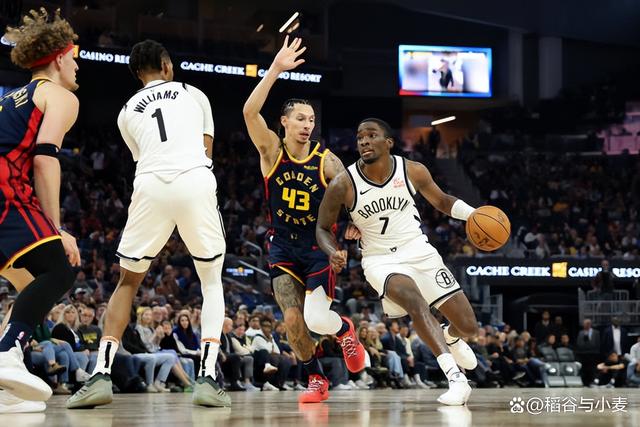 雄鹿击败篮网,全队四人得分上双 雄鹿击败篮网,全队四人得分上双