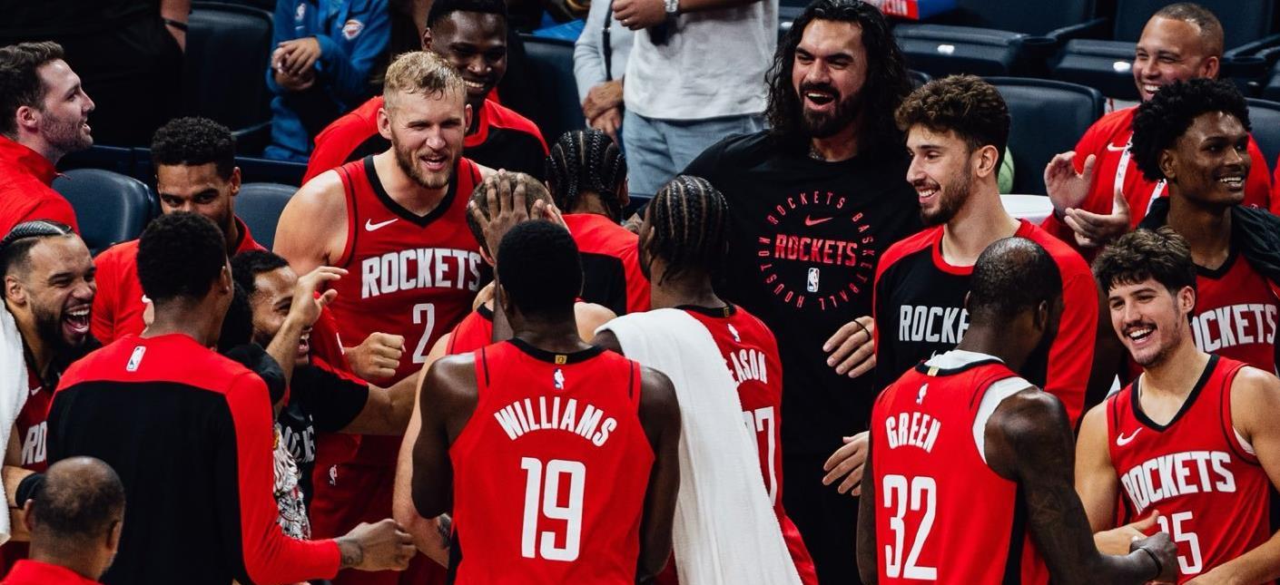 雄鹿主场取胜爵士,保持领先地位 雄鹿主场取胜爵士,保持领先地位