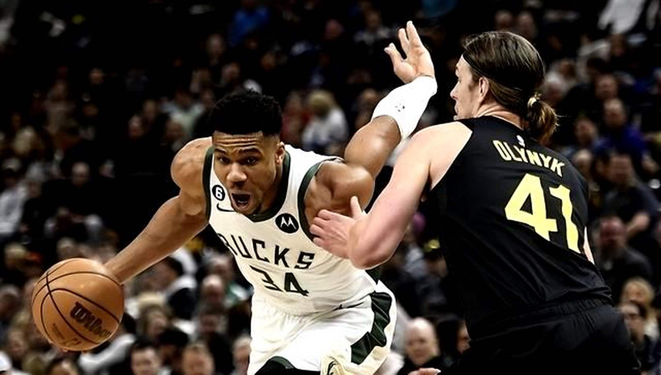 雄鹿主场取胜爵士,保持领先地位 雄鹿主场取胜爵士,保持领先地位