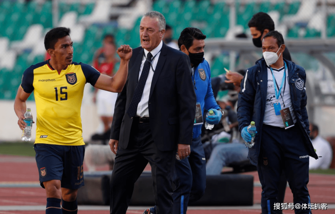 关于印度队绝杀丹麦队，黄鸭组合统治全场的信息