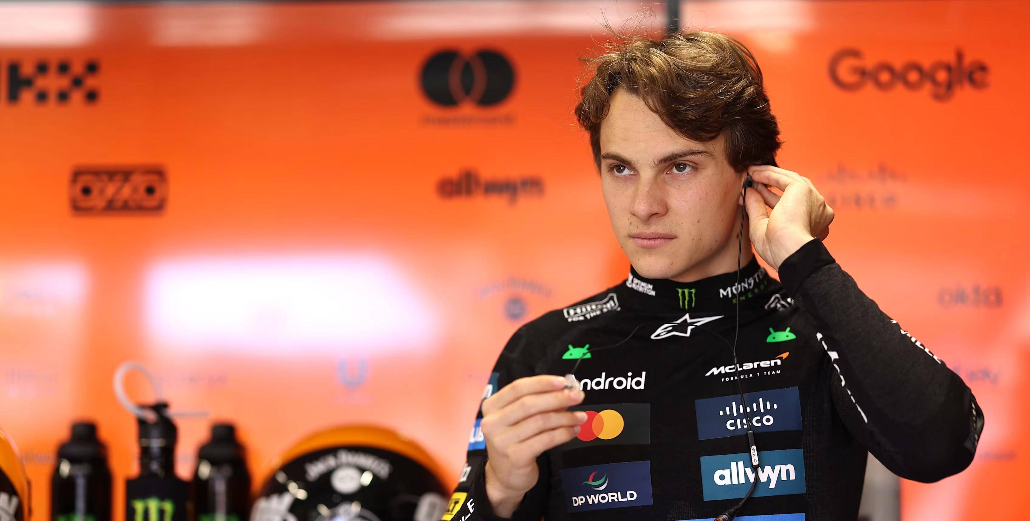 红牛二队轻取索伯车队,皮亚斯特里高光表现的简单介绍 红牛二队轻取索伯车队,皮亚斯特里高光表现的简单介绍