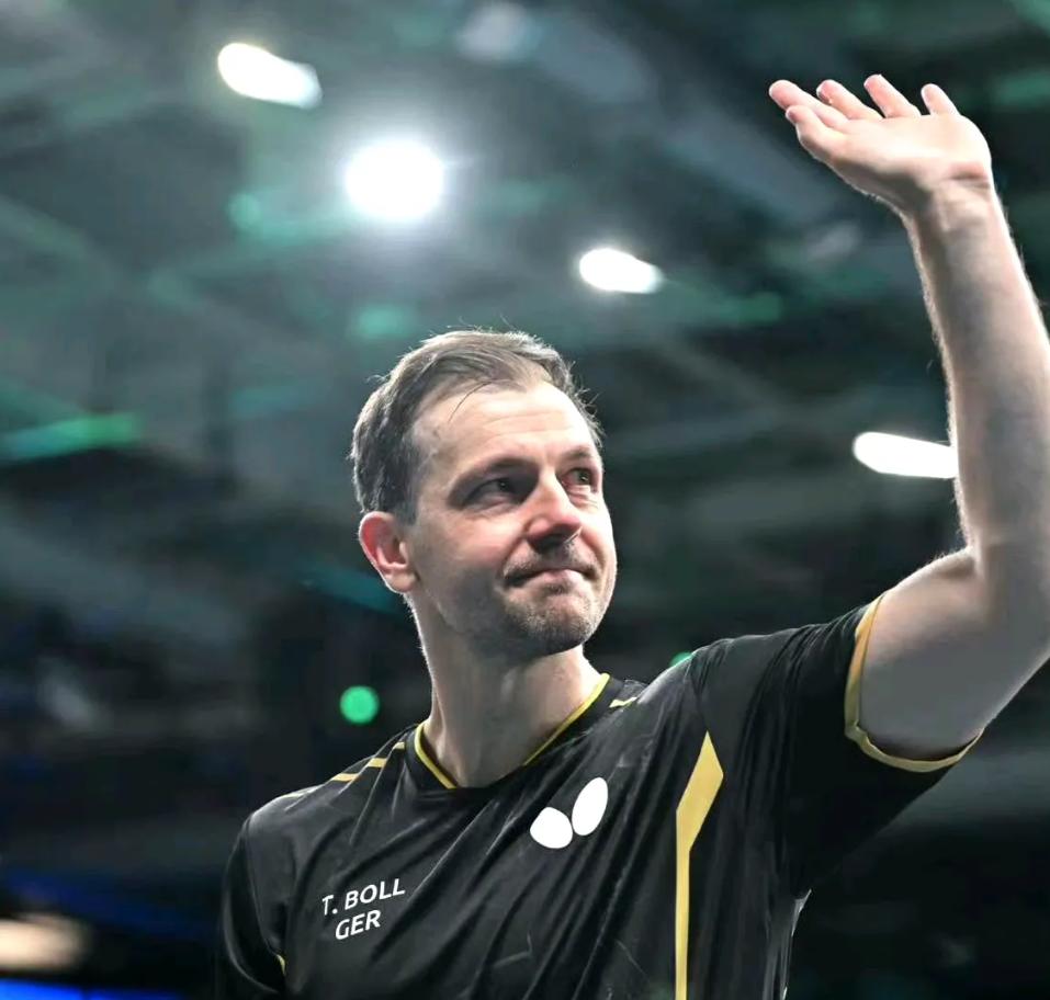 德国队逆转英格兰队，波尔刷新纪录